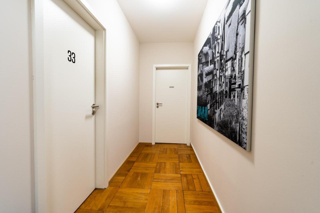 Henrys Sleeping Hostel Ulm Buitenkant foto
